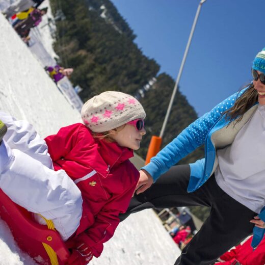 Activité luge club enfant village Club Le Tarbesou