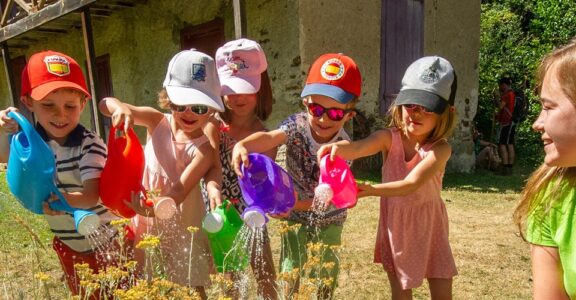 Classes à thème en Ariège : énergies, théâtre et équitation