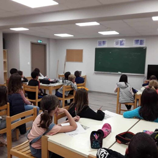 Salle de classe Chalet Montmija Ascou Pailhères Ariège