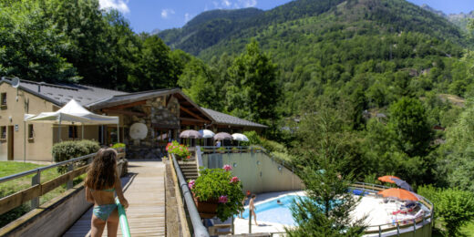 Sur le village