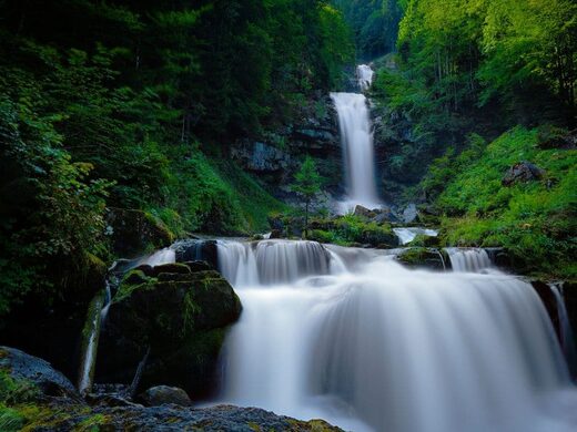 The 6 most beautiful waterfalls in Ariège: a journey to the heart of nature